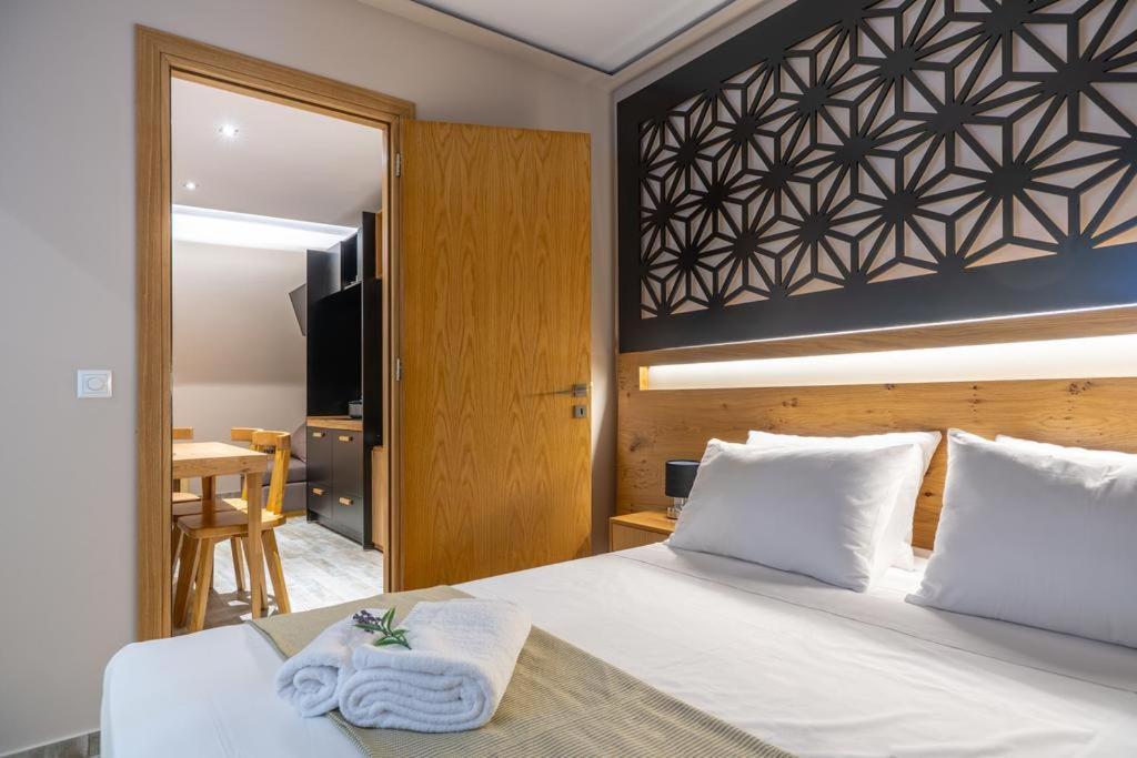 Zama Suites ไซคิย์นธอสทาวน์ ภายนอก รูปภาพ